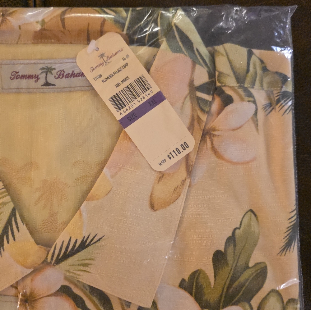 Tommy Bahama Men's Floral Shirt - Green and Tan. 100% Silk XXL - Picture 2 of 5